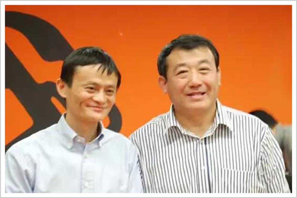 他生于湖北状元之乡，留学日本发现商机，获马云投资，却一夜破产